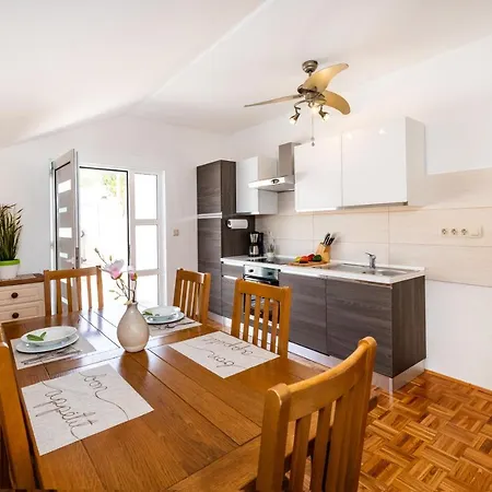 Summer Vibes Sveti Petar (Zadar)